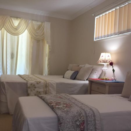 Theme Parks Amituofo Homestay ゴールドコースト 部屋 写真